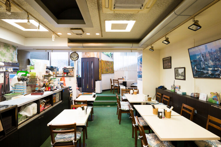 日本でも、あるようで実は少ないシンガポール料理の専門店。