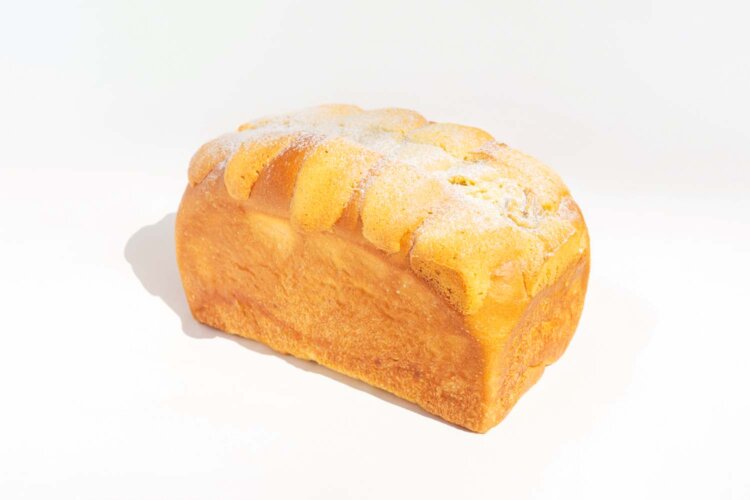 幸せのバナナパン 1斤 1188円。