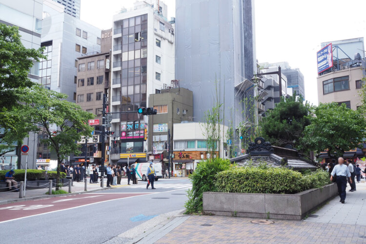 芝大門交差点を北から見たところ。
