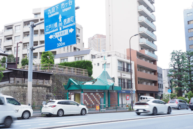 西側から見たところ。