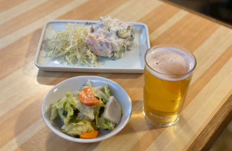 『バクダン』さん。ポテトサラダ280円は、お安すぎ。