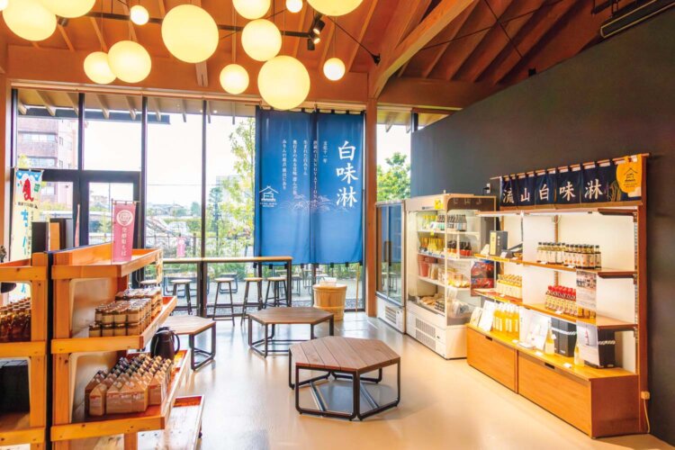 品揃え豊富なお土産コーナー。