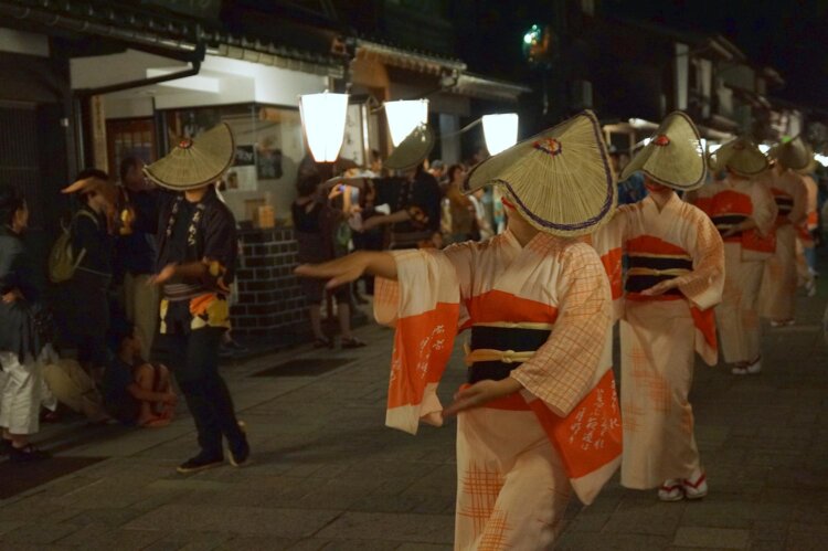 写真＝越中八尾観光協会