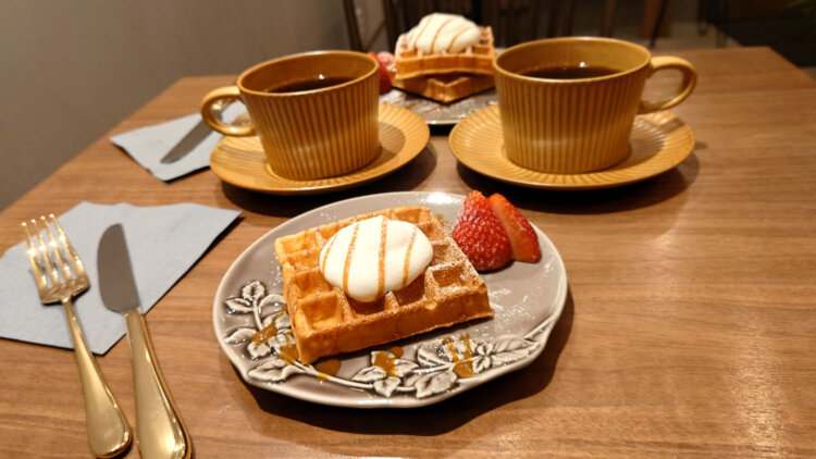 OTONA COFFEE LOUNGE WING