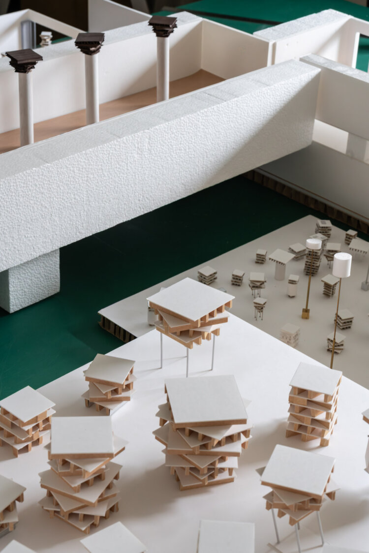 建築家×美術家が生み出す無二の空間、「ほぼ、空：青木淳＋リチャード・タトル」が9月23日まで、初台『東京オペラシティ アートギャラリー』で開催中