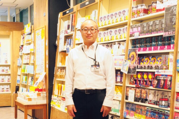 店長の塚本さん。
