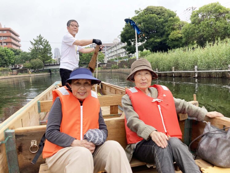 「綺麗に撮ってね！」と微笑むお二人。