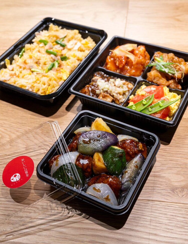 黒酢の酢豚680円、4種詰め合わせ1280円、青森ニンニクのスタミナ炒飯880円。