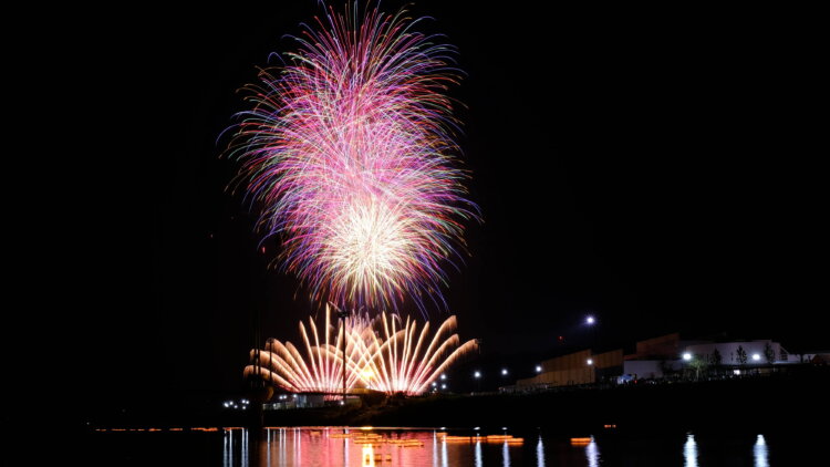 2026年8月後半に行われる東京近郊のおすすめ花火大会6選。夏の終わりを盛り上げる花火はこれ！