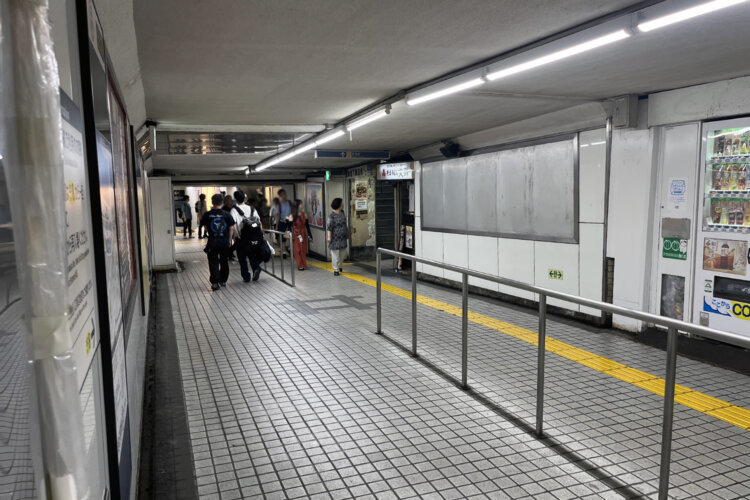 東京街角クイズ 地下
