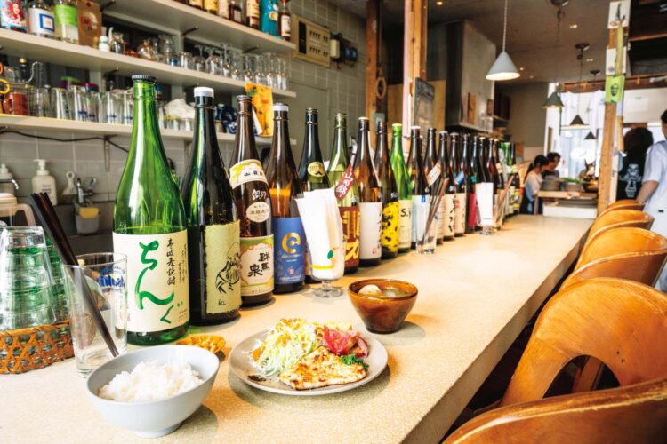 通り沿いに『SUNDAY JAM's CLUB』が。