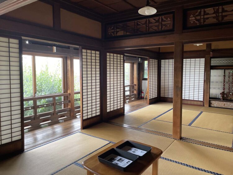 見世蔵2階の和室。
