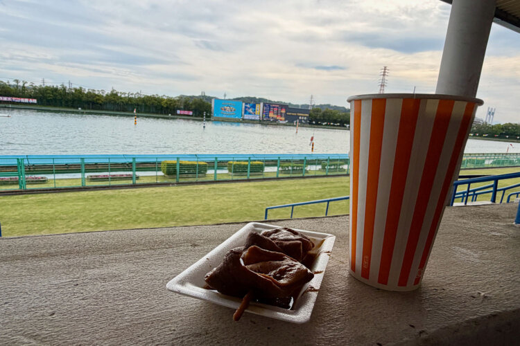 ボートレース多摩川。府中市内にあるが、主催は遠く離れた「青梅市」。ふ、複雑……。
