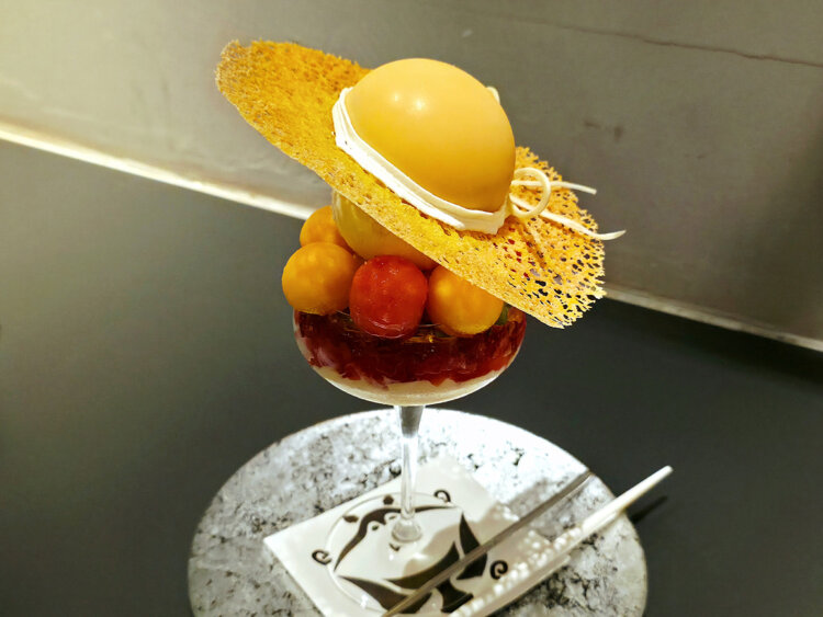 期間限定 麦わらの帽子の君が 2980円。