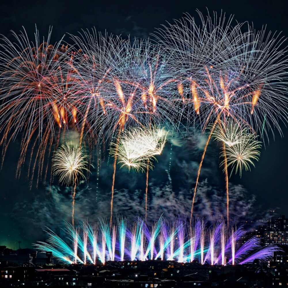2026年9月に行われる東京近郊のおすすめ花火大会4選。初秋を彩る花火はこれだ！