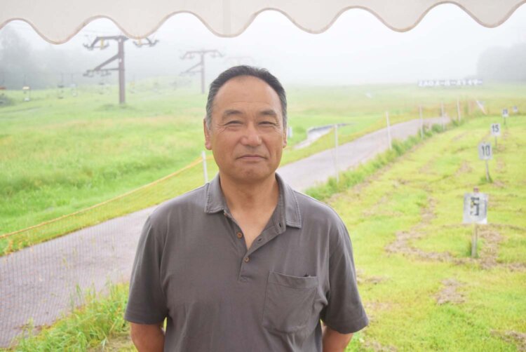 お話を聞かせてくれた小池浩さん。