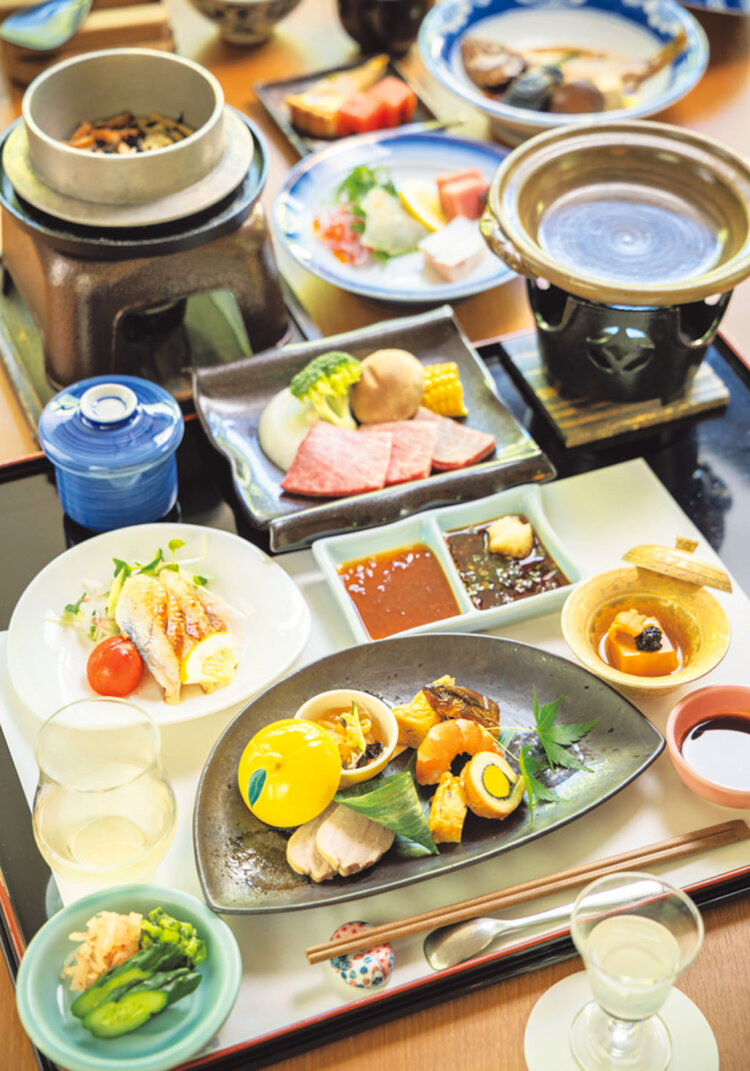 しまね和牛やノドグロの煮付けなどが入ったちょこっと贅沢会席。