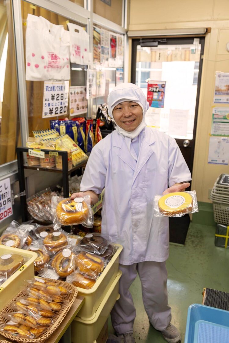 【散歩の達人】三祐製菓-工場直売所_1