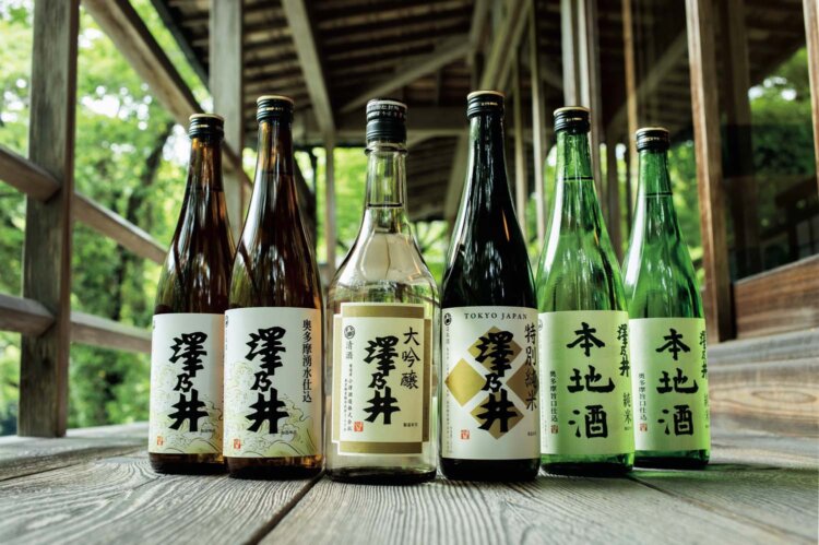 奥多摩の銘酒をきき酒できる。
