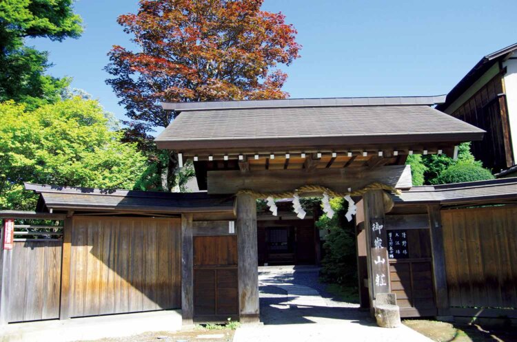 宿坊の一つ『御岳山荘』。人気のある宿坊で、日によって昼食が食べられる。心身が清められる!?