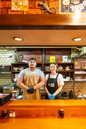洋食や レストラン 花の木