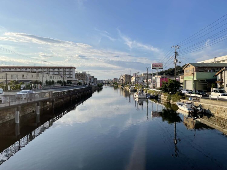 堀割川。