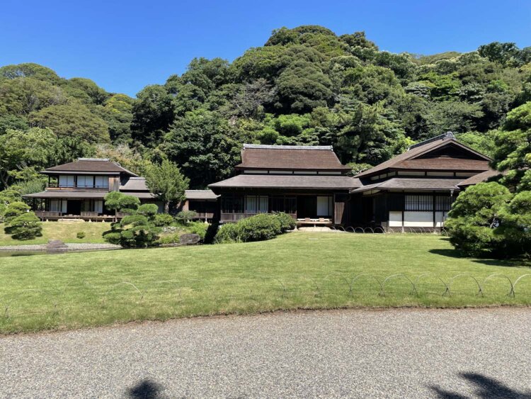 臨春閣。右から第一屋、第二屋、第三屋。