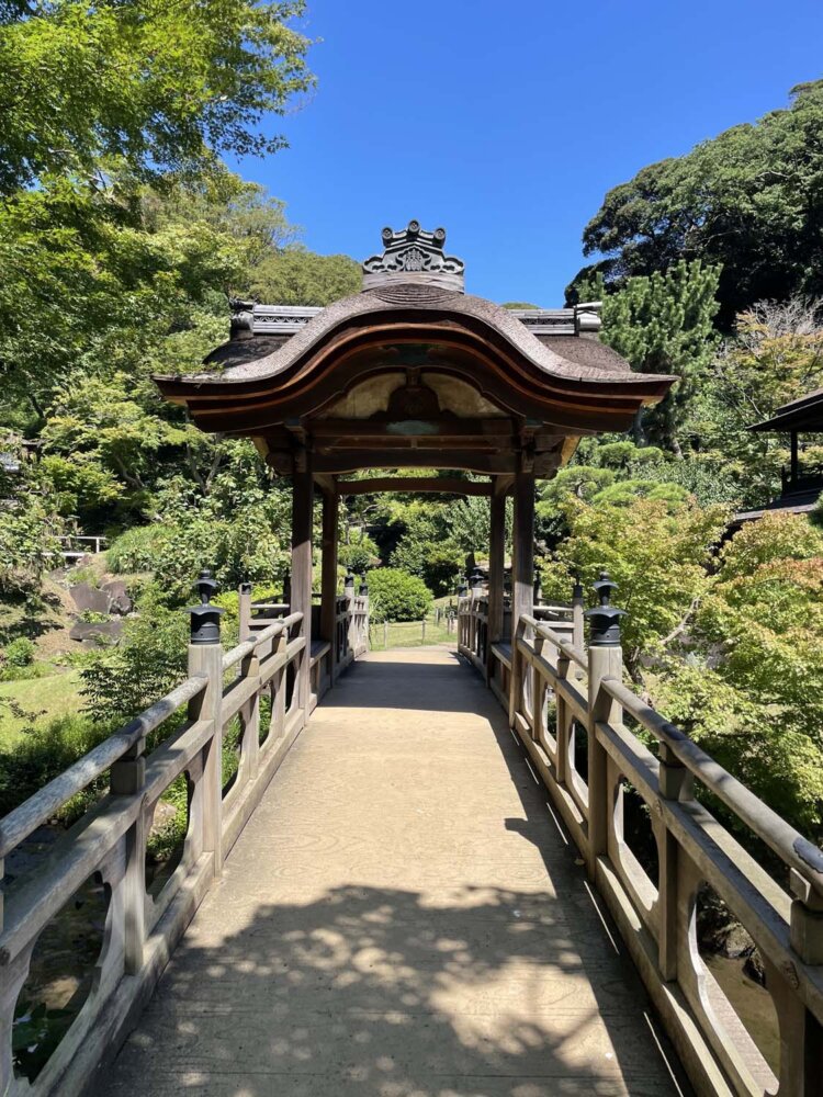 亭榭。