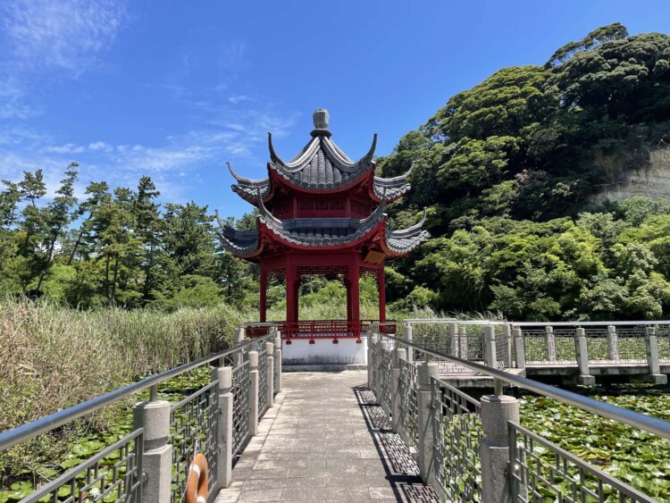 湖心亭。