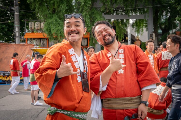 今年の獅子祭の宮出し前に偶然二人にばったり。