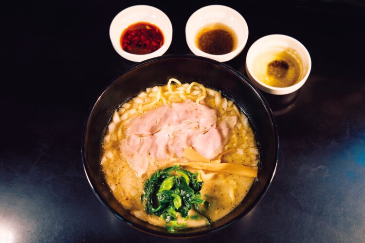 散歩の達人スペシャルメニュー第9弾！志木『芳醇煮干 麺屋 樹』のラーメン【創刊30周年記念】