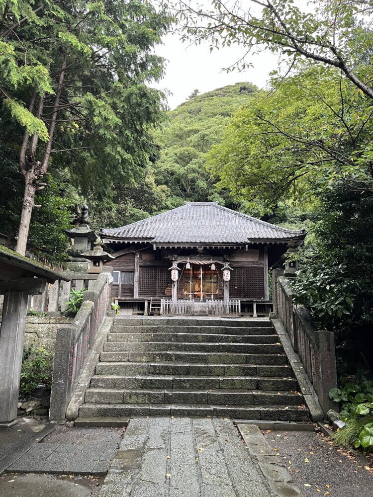 大磯の神社