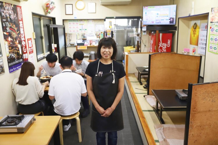 「尾去沢鉱山の方々の口コミでお店の評判が広がりました」と聖恵さん。