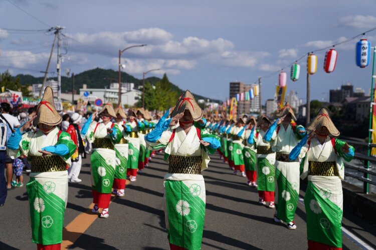 「火」をテーマに多彩な催しを繰り広げる！「第79回秦野たばこ祭」が秦野市立本町小学校周辺で9月26・27日に開催