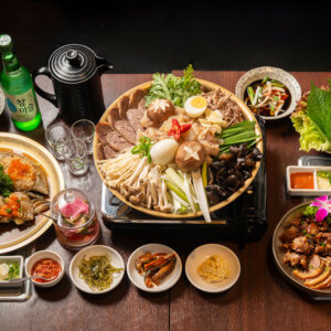 なぜ赤坂に韓国料理店が多いのか？ 華やかな夜の街で育まれた、日韓交流の食卓『樹夢（ジュモン）』