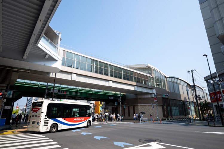 北綾瀬駅前にはペデストリアンデッキが誕生。