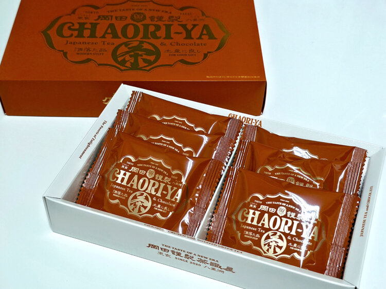 グランほうじ茶（6枚入り）1620円。
