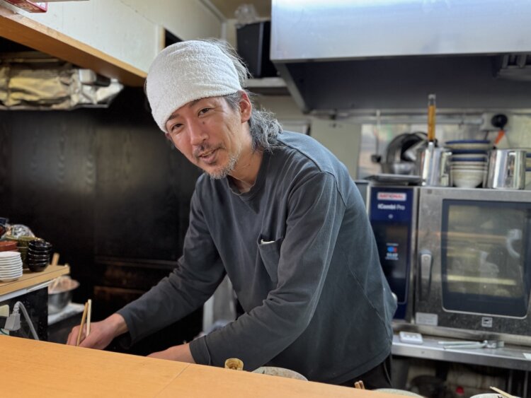 店主の籾山さん。マニアックな話が止まりません。