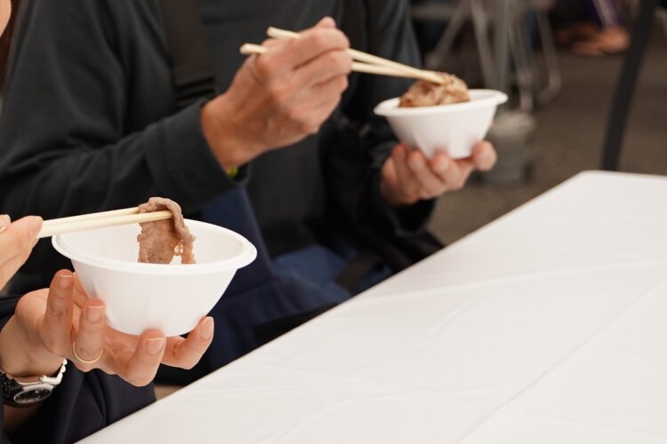 毎年人気の無料試食コーナーは先着順なので、お見逃しなく。