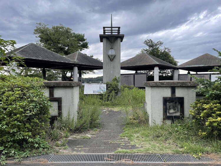 昭和の高欄と親柱。