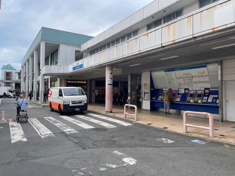 秋津駅。