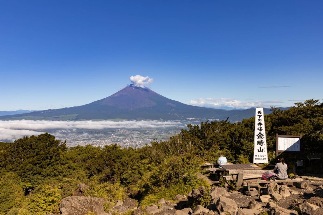 【温泉ハイキング】金時山＋仙石原温泉｜登って食べてまた来たくなる、富士を望む絶景ハイク
