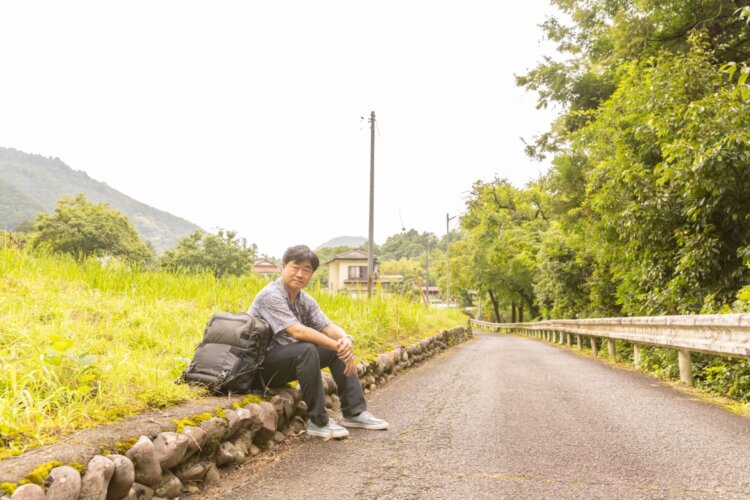 道端の休憩場所はあんまりない。